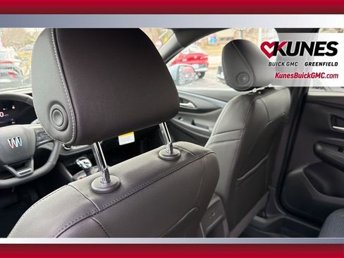 New 2026 Buick Envista Sport Touring w/ Convenience I Package FWD image 31