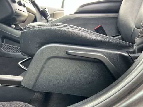 Used 2018 Dodge Journey SE w/ Blacktop Package image 17