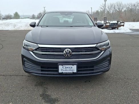 Used 2023 Volkswagen Jetta SE w/ Black Wheel Package image 5