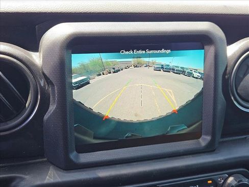 Used 2022 Jeep Wrangler Unlimited Sport AWD/4WD image 12