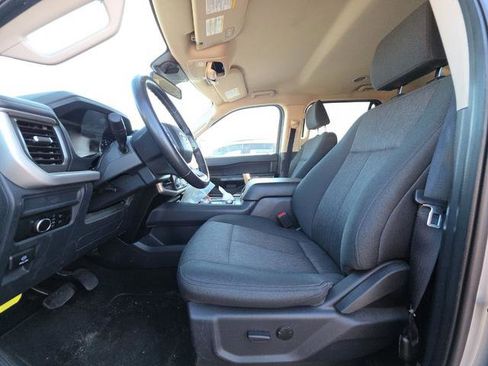 Used 2024 Ford Expedition XLT AWD/4WD image 5