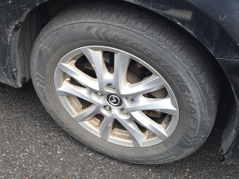 Used 2018 MAZDA MAZDA3 Sport w/ Preferred Equipment Package image 7