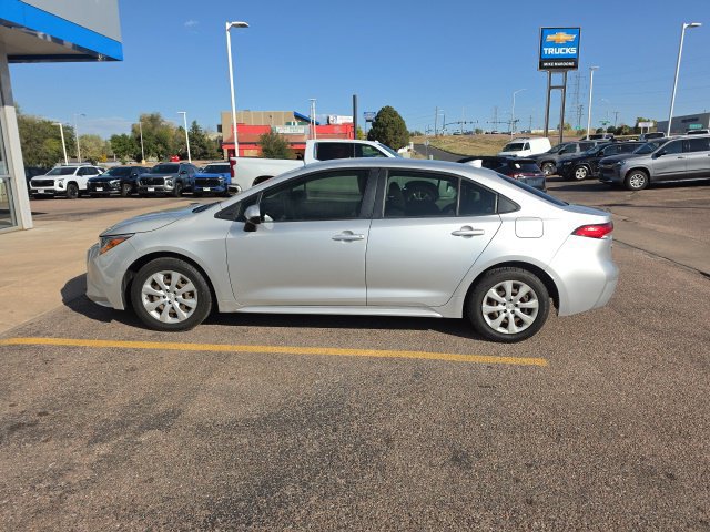 Used 2020 Toyota Corolla LE FWD image 7