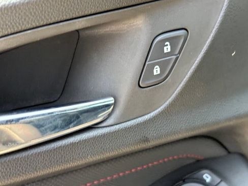Used 2022 Chevrolet TrailBlazer RS FWD image 22