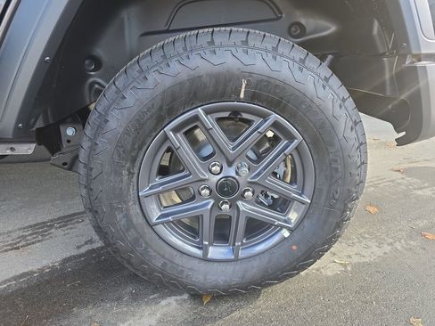 New 2026 Jeep Wrangler Unlimited Sport AWD/4WD image 33