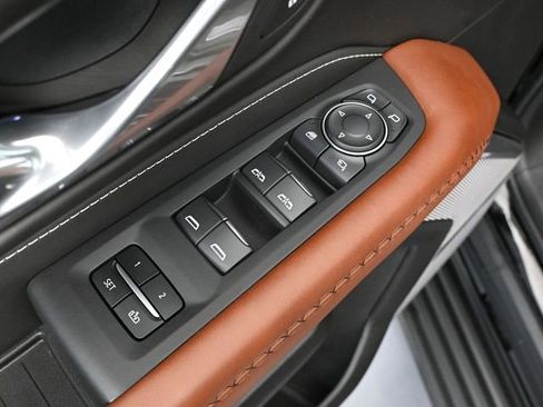 Used 2024 GMC Yukon Denali Ultimate image 23