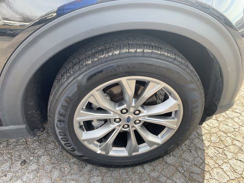 Certified 2023 Ford Explorer Limited image 41