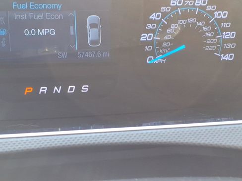 Used 2017 Ford Taurus SE image 16