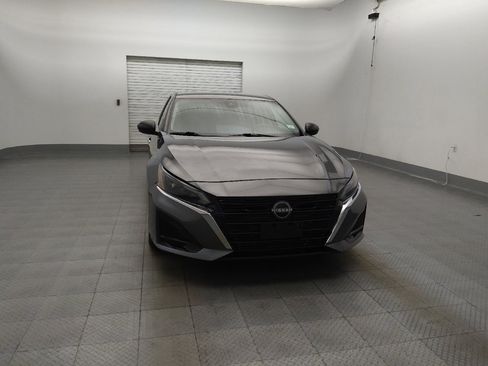 Used 2024 Nissan Altima 2.5 S FWD image 14