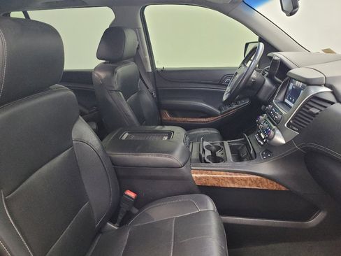 Used 2015 Chevrolet Suburban LTZ image 21