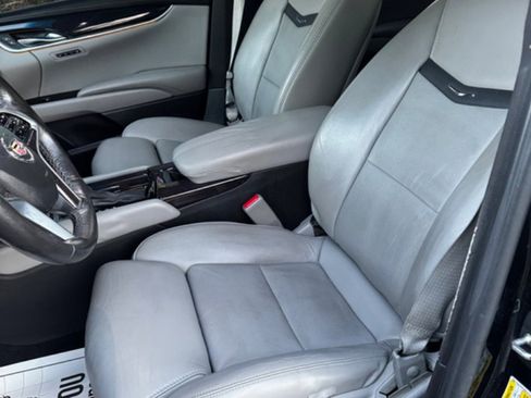 Used 2014 Cadillac XTS Premium image 9