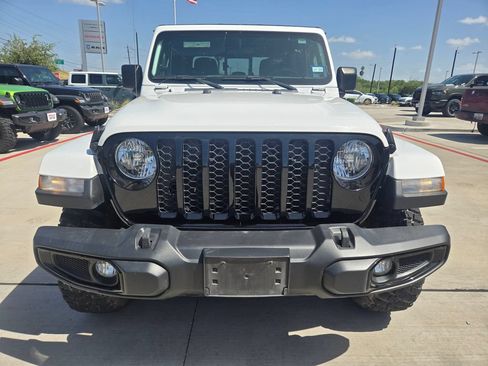 Used 2023 Jeep Gladiator Sport AWD/4WD image 8