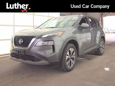 Used 2022 Nissan Rogue SV AWD/4WD image 1