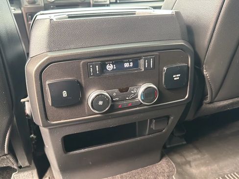 Used 2018 Ford Expedition Limited w/ Equipment Group 301A AWD/4WD image 54