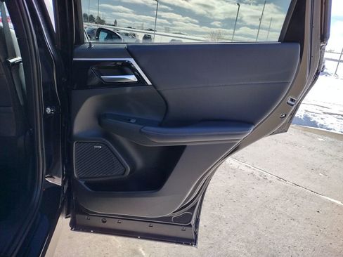 New 2026 Mitsubishi Outlander SE image 29