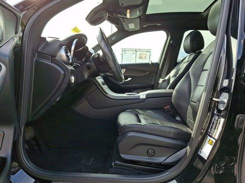 Used 2020 Mercedes-Benz GLC 300 4MATIC image 15