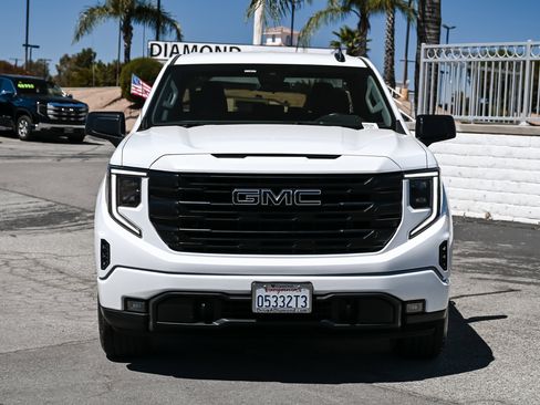 Used 2023 GMC Sierra 1500 Elevation w/ LPO, Elevation Black Package image 3