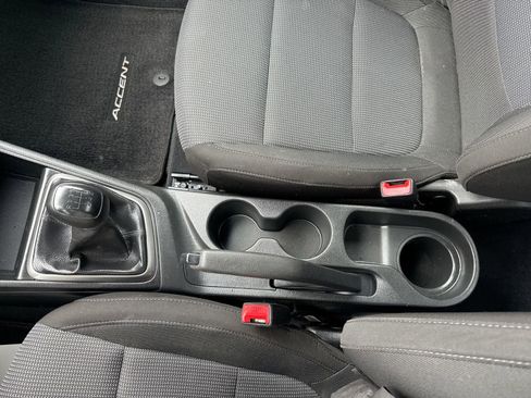 Used 2018 Hyundai Accent SE image 20