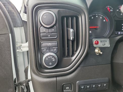 Used 2023 GMC Sierra 3500 Pro w/ Convenience Package AWD/4WD image 28