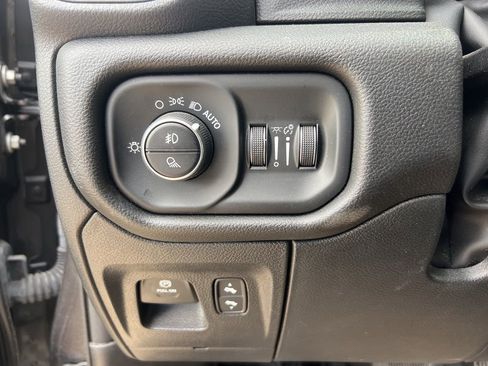 Used 2025 RAM 1500 Big Horn image 9