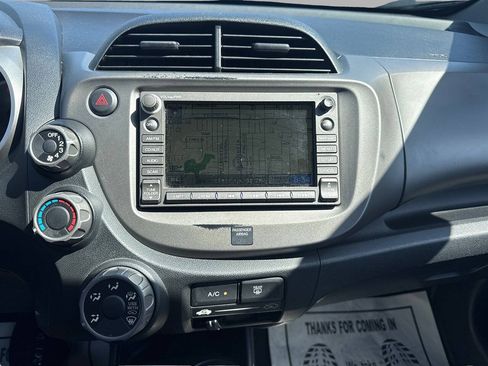 Used 2009 Honda Fit Sport image 32