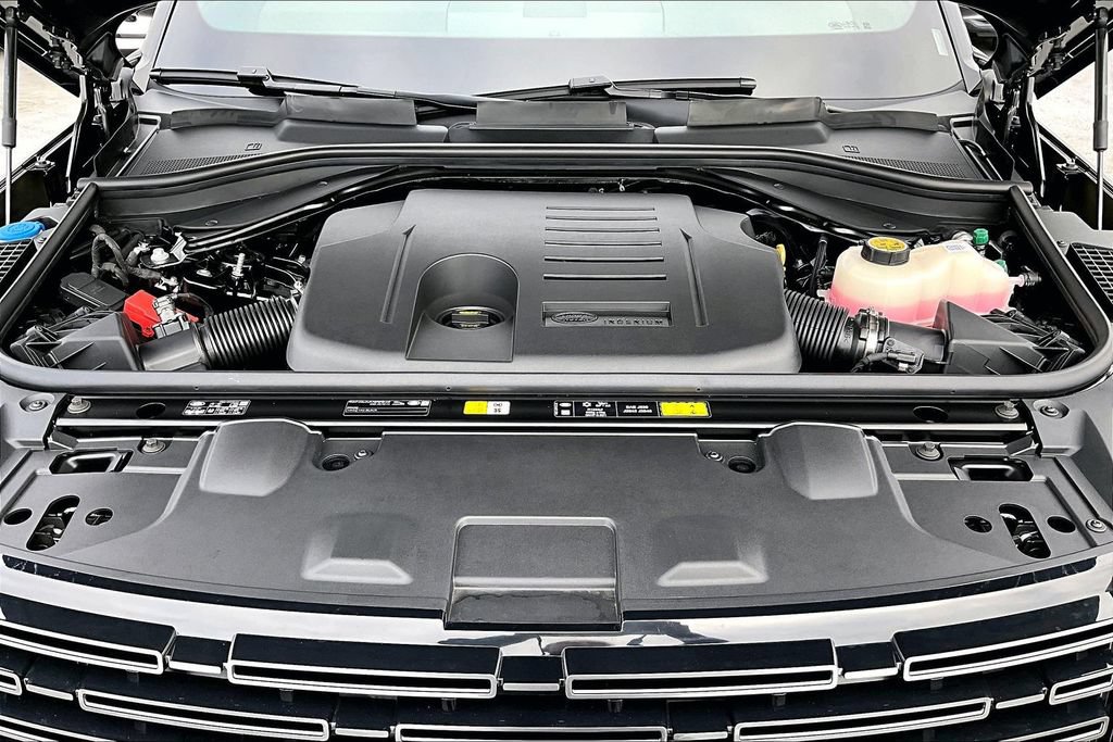 New 2027 Land Rover Range Rover SE AWD/4WD image 12