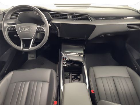 Used 2022 Audi e-tron Premium Plus w/ Premium Plus Package image 19