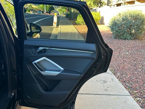 Used 2022 Audi Q3 2.0T Premium w/ Convenience Package image 43