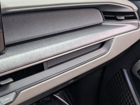 Used 2026 Kia EV9 Wind image 26