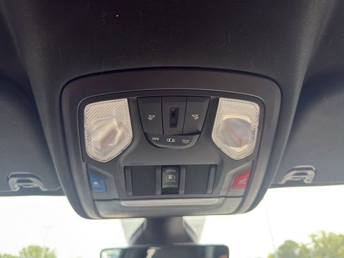 Used 2022 RAM 1500 Big Horn AWD/4WD image 23