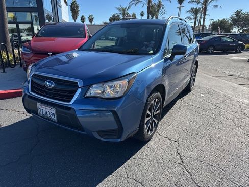 Used 2017 Subaru Forester 2.0XT Premium image 2