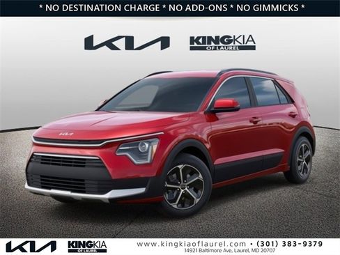 Used 2025 Kia Niro LX image 1