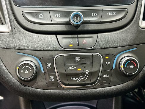 Used 2025 Chevrolet Malibu RS w/ LPO, Floor Liner Package FWD image 16