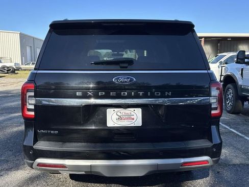 Certified 2024 Ford Expedition Limited image 12