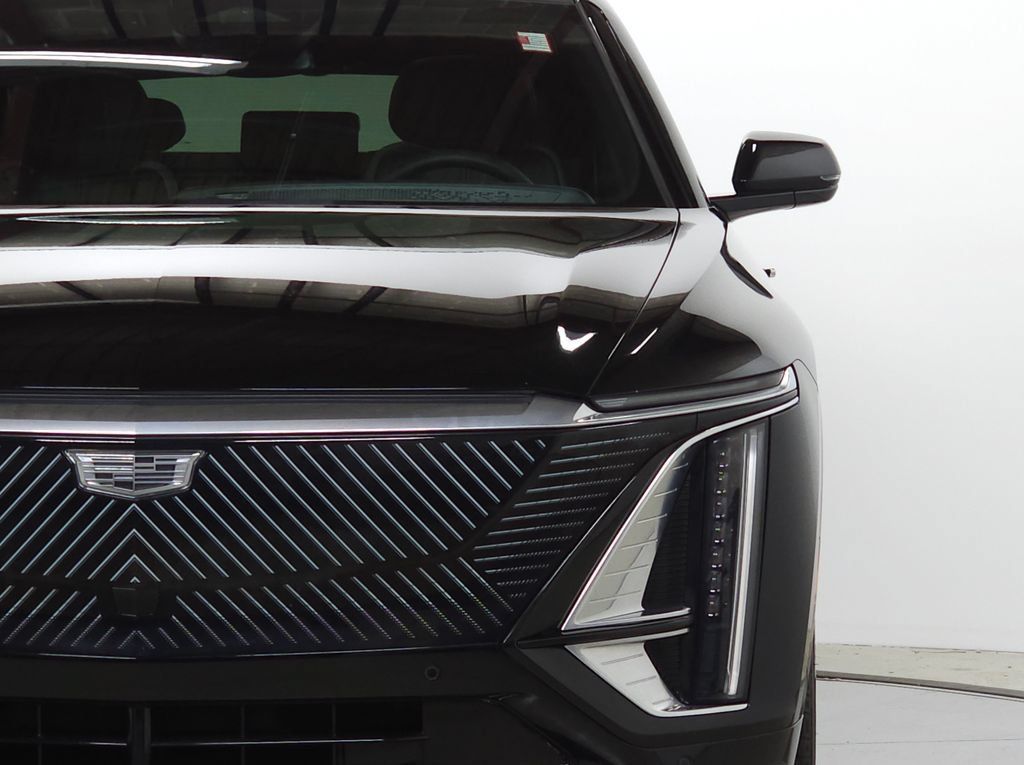 Certified 2024 Cadillac Lyriq Tech AWD/4WD image 14