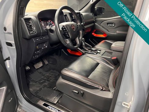 Used 2023 Nissan Frontier PRO-4X w/ Pro-4X Premium Package image 3