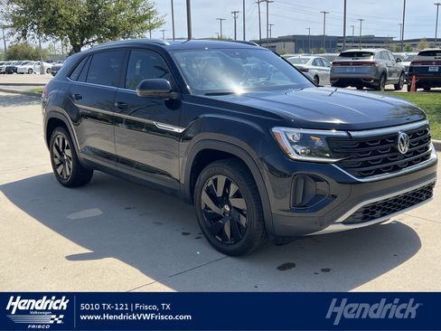 Certified 2025 Volkswagen Atlas Cross Sport SE w/ Panoramic Sunroof Package image 1