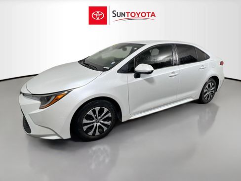 Used 2022 Toyota Corolla LE FWD image 9
