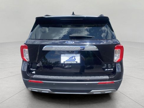 Certified 2024 Ford Explorer XLT w/ Equipment Group 202A AWD/4WD image 11