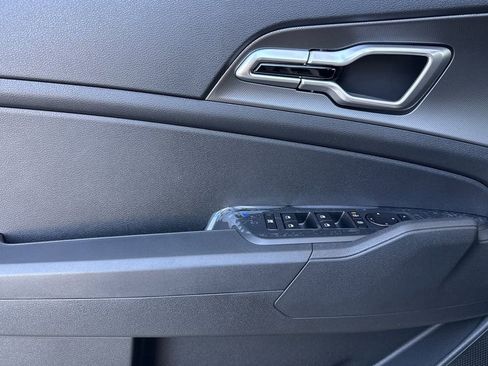 New 2026 Kia Sportage S AWD/4WD image 11