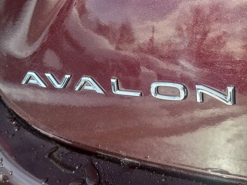 Used 2015 Toyota Avalon XLE Touring image 6