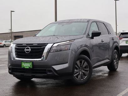Used 2025 Nissan Pathfinder S