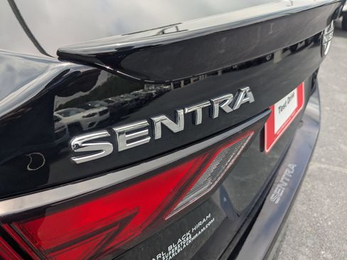 Used 2024 Nissan Sentra SR FWD image 29