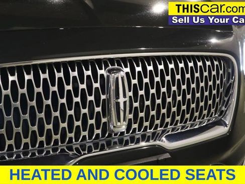 Used 2022 Lincoln Nautilus Reserve w/ Luxury Package FWD image 12