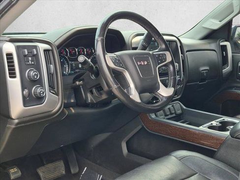 Used 2018 GMC Sierra 1500 SLT AWD/4WD image 9