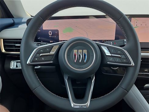 New 2025 Buick Envision Avenir image 18