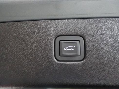 Used 2024 Chevrolet Blazer LT w/ Convenience Package FWD image 21