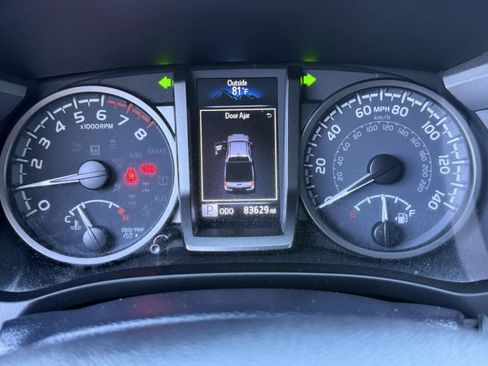 Certified 2021 Toyota Tacoma TRD Off-Road w/ Technology Package AWD/4WD image 30