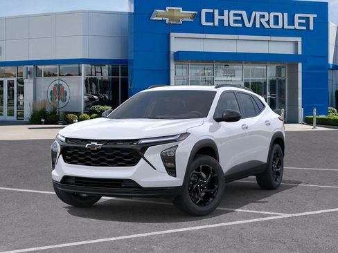 New 2026 Chevrolet Trax LT FWD image 6