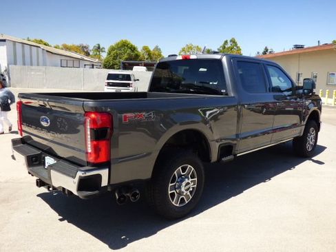 New 2026 Ford F250 Lariat AWD/4WD image 3